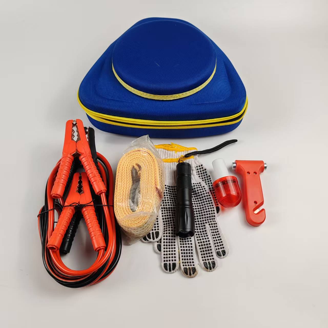 Mi az a Road Cone elsősegélykészlet