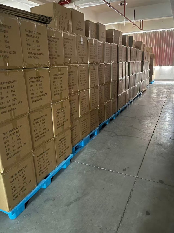 A Yiwu Kebon Healthcare sikeresen új sorozatot gyárt sürgősségi készletekből